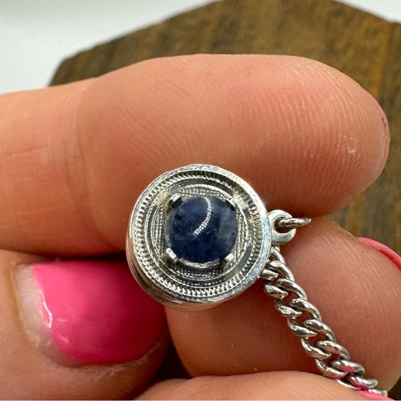 Vintage MCM blue sodalite circular silver tone tie tack - Picture 2 of 3